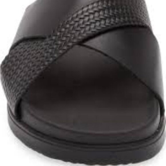 Sandals_&_Flip_Flops
